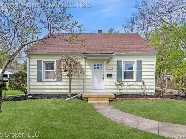31732 Alvin St, Garden City, MI 48135