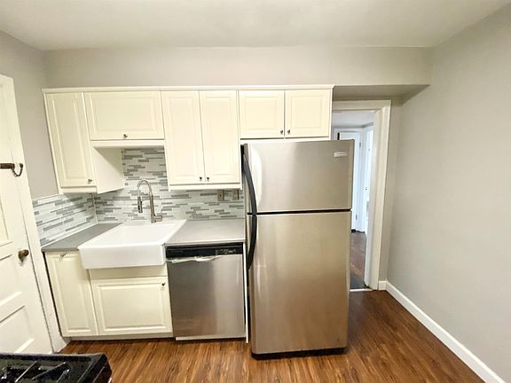 5th image of 205 Glenwood Ave