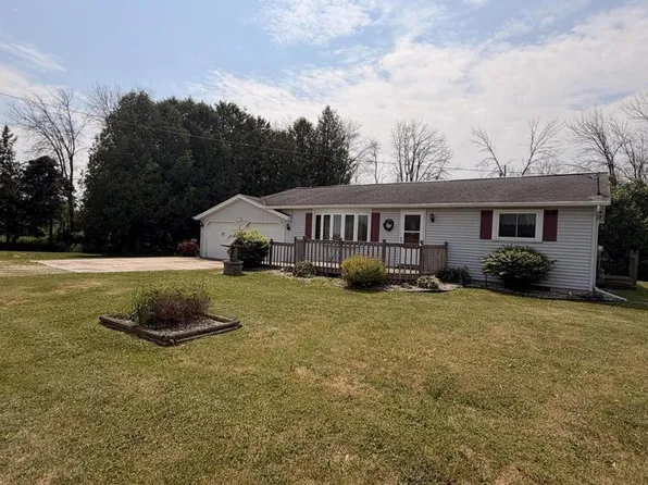 1324 S Alverno ROAD, Manitowoc, WI 54220