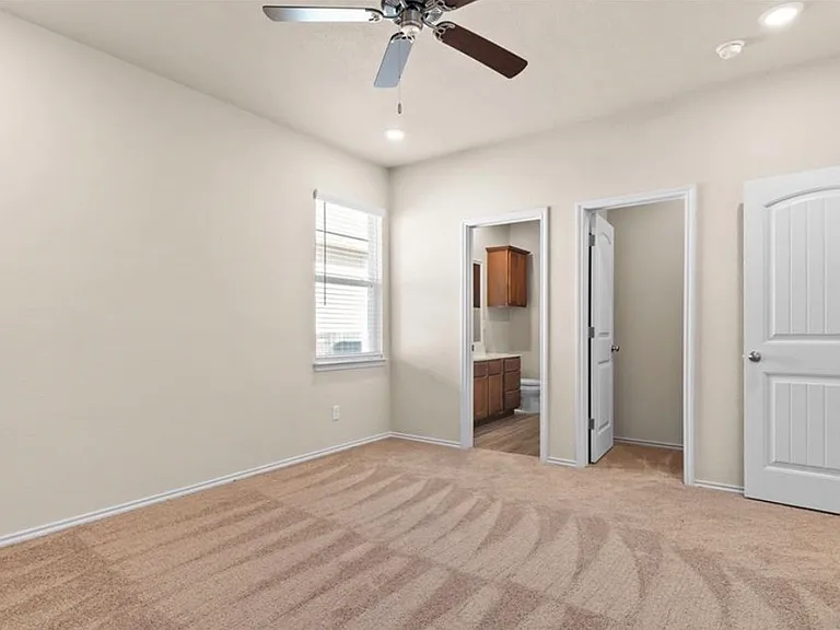 210 Green Valley Dr #A — Photo 10