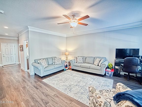 4th image of 3114 Otter Run Ln