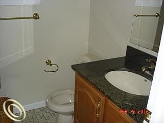 3rd image of 201 Oak Island Dr