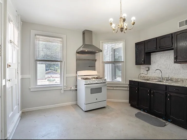 4419 S Kingshighway Blvd — Photo 18