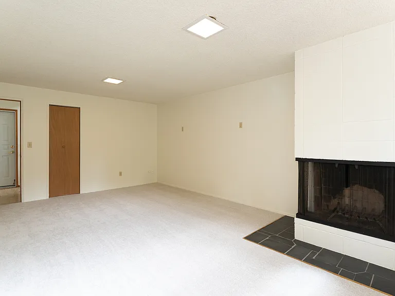 12647 SE 54th St — Photo 20