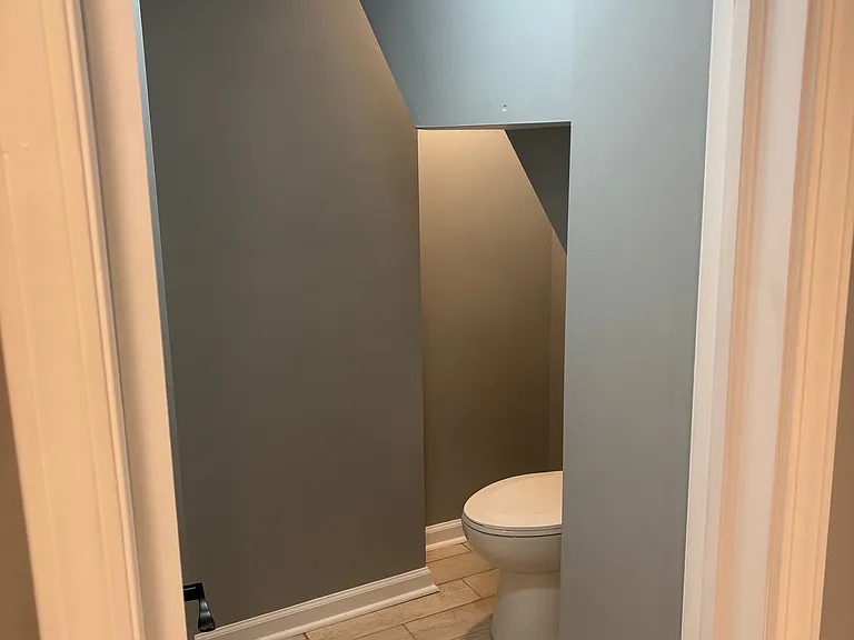 1008 N 48th Ave — Photo 16