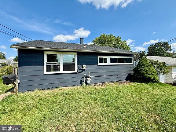 2nd image of 2429 Brunswick Rd