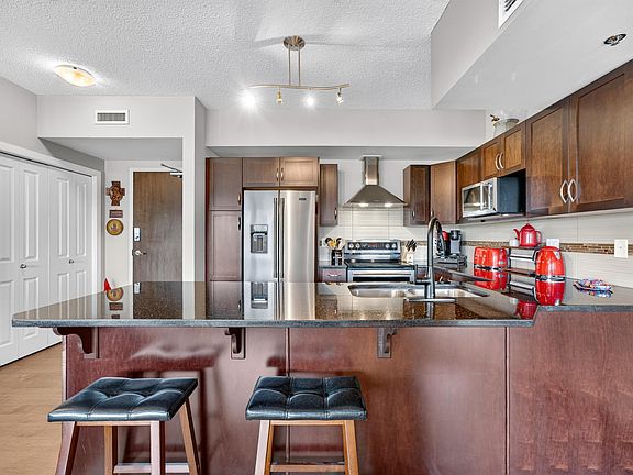 3rd image of 35 Sturgeon Rd #115