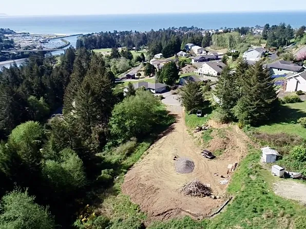 LOT 5 Riviera Ct, Brookings, OR 97415
