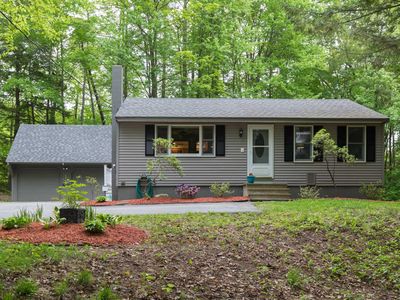 41 John St, Raymond, NH, 03077