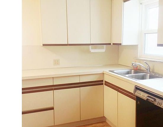 4th image of 1443 Henning Dr