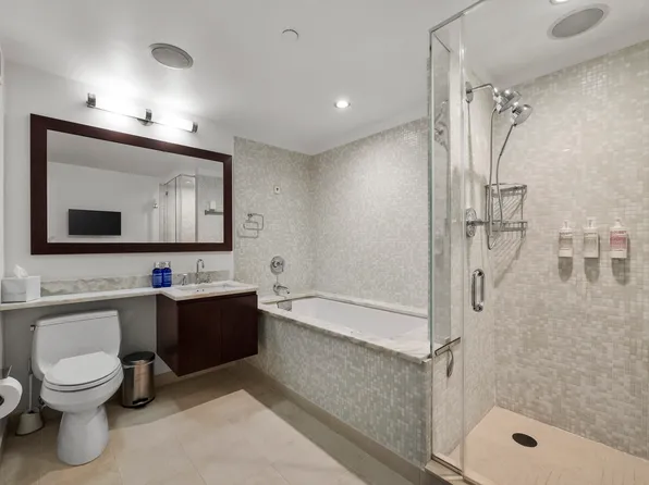 350 West 53rd Street image 23 of 33