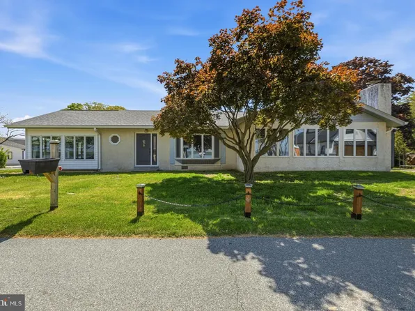 157 Bohemia Ln, Earleville, MD 21919