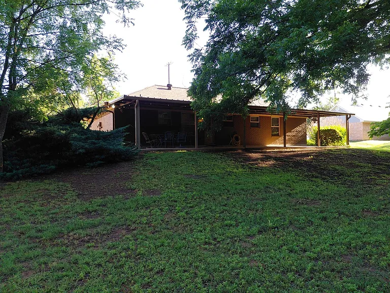 3725 Greenwood Rd — Photo 33