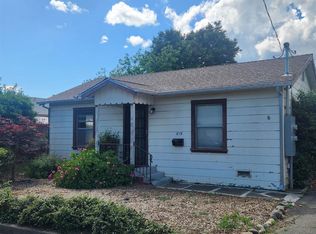 819 - 821 Center Street, Healdsburg, CA 95448