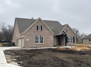 290 Cobb Rd, Leonard, TX 75452