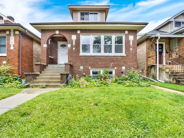 7823 W Westwood Dr, Chicago, IL 60707