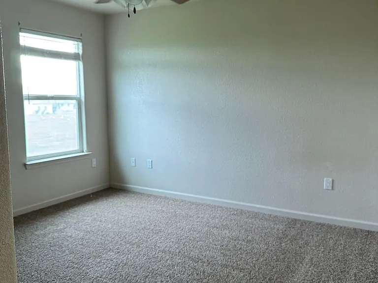 750 Odilia Ct — Photo 9