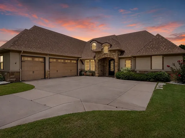 1011 Sunset Bay Ct, Granbury, TX 76048