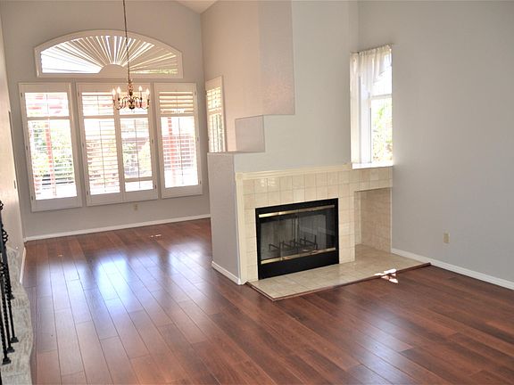 5th image of 8485 Burr Ln