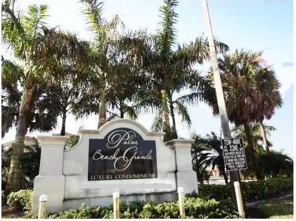 1493 Lake Crystal Dr APT E, West Palm Beach, FL 33411