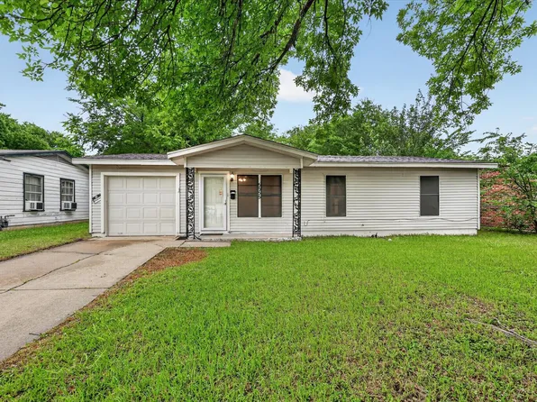 5555 Pinson St, Fort Worth, TX 76119