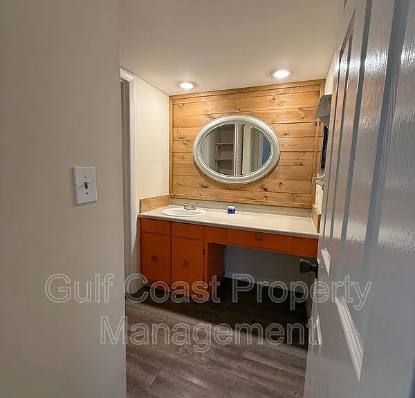 5249 Cedarbend Dr #1 — Photo 24