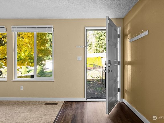 5th image of 2382 Red Spruce Drive