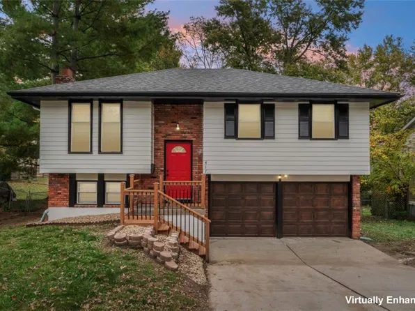 417 N Jefferson Ave, Liberty, MO 64068