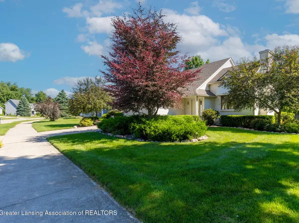 220 Churchill Downs Blvd, Williamston, MI 48895