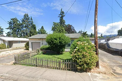 738 W M St Photo 1