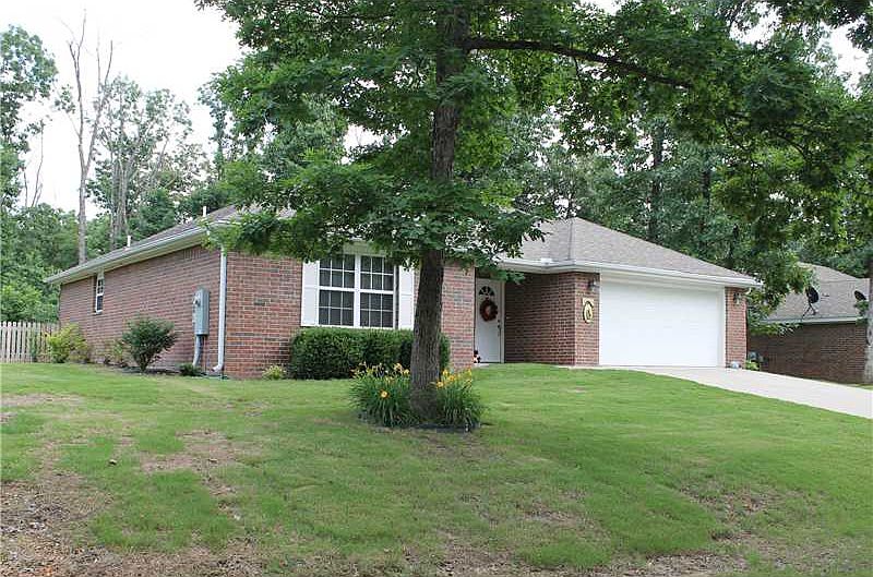 1st image of 67 Northampton Dr