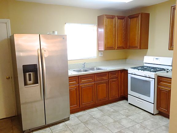 2nd image of 10323 S Budlong Ave