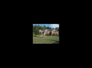 42 Teasdale Dr, Slingerlands, NY 12159