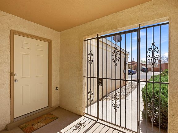 2nd image of 1817 Peach Rd NE