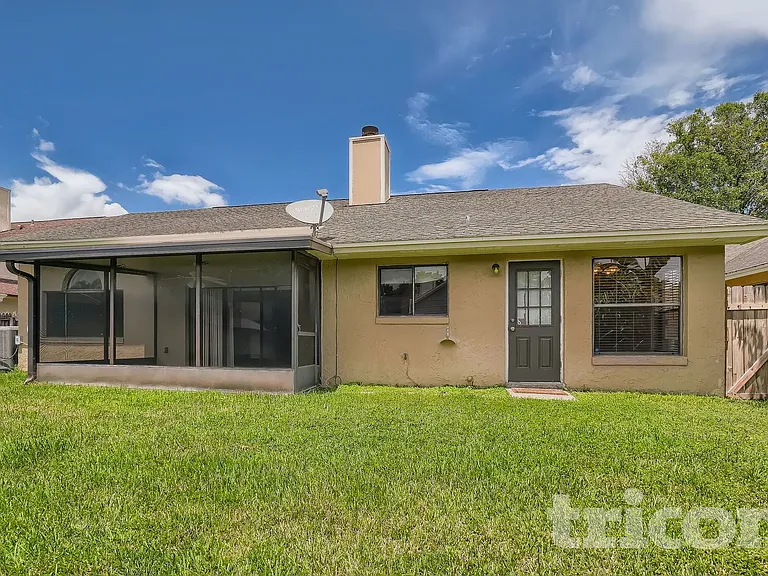 787 Tomlinson Ter — Photo 17