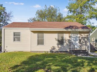 1418 E 17th St, Des Moines, IA 50316