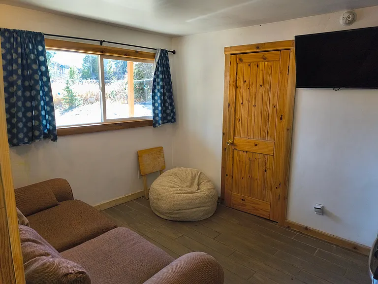365 Lions Gate Dr #2 — Photo 5
