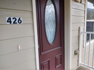 426 Pine St, Rogue River, OR 97537