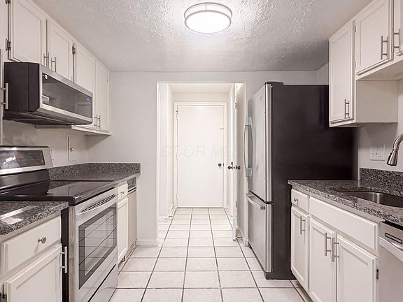 2nd image of 1677 Moravian St #77