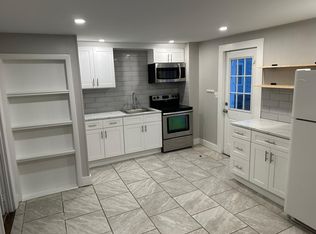 30 Grover St #1F, North Providence, RI 02911