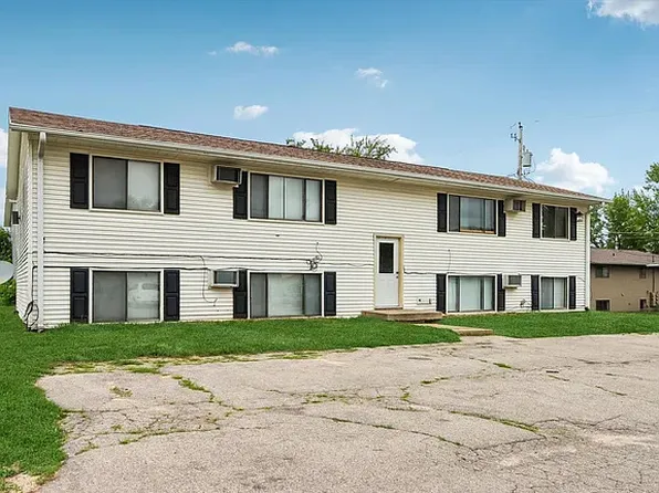 755 Brandon Ave, Hiawatha, IA