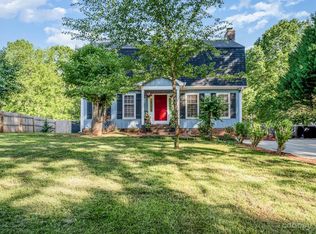 8808 Glencroft Rd, Mint Hill, NC 28227