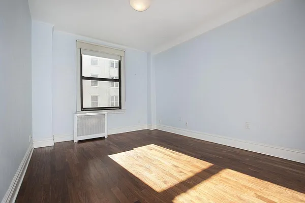Rented by Upstairs Realty | media 6