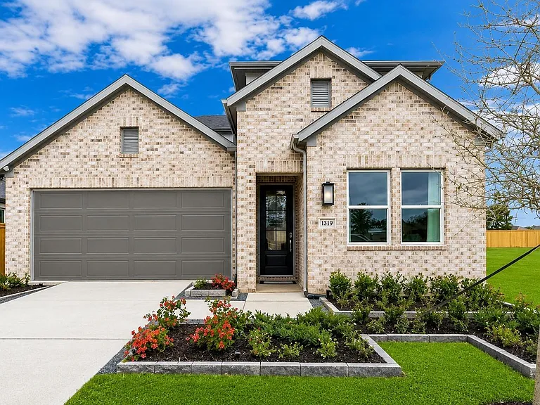 1319 N Yellow Rose Ct — Photo 1