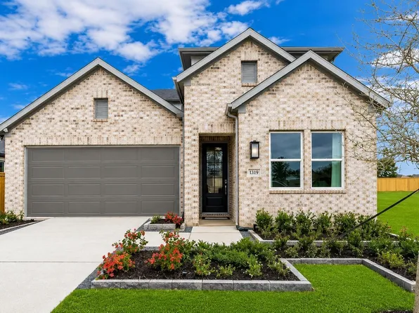 1319 N Yellow Rose Ct, Tomball, TX 77375