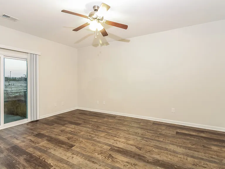 2944 Old Field Rd — Photo 4