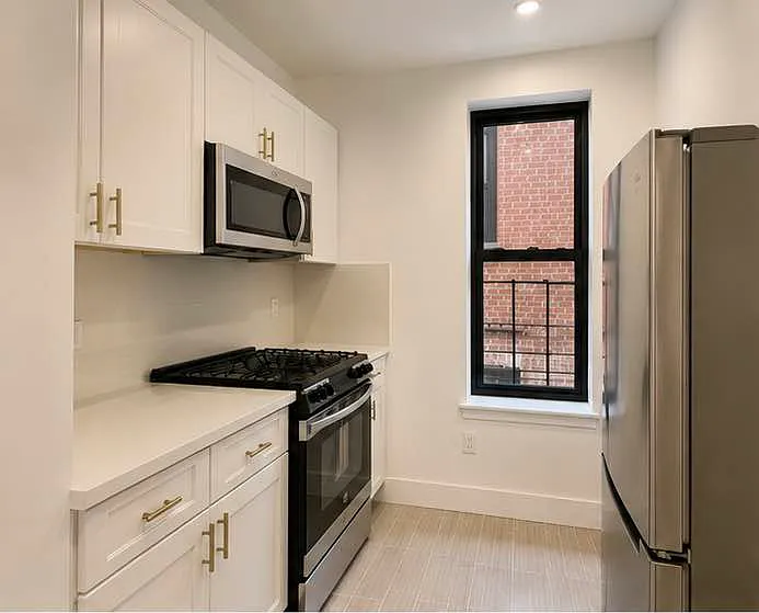 104 Terrace View Ave #1B — Photo 1