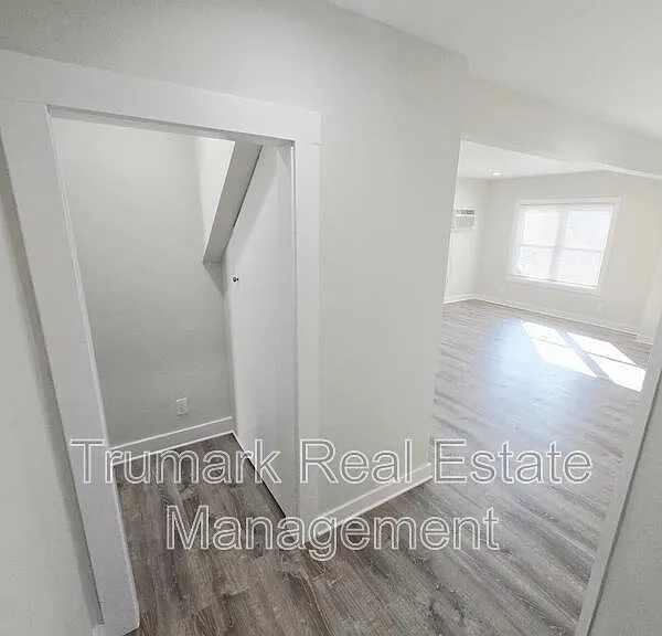 433 W Garfield Ave — Photo 12