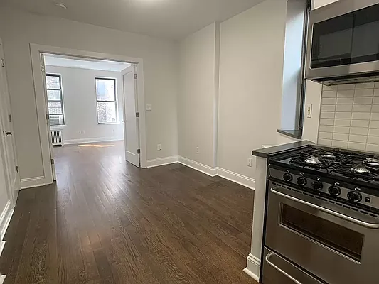 Rented by Tourma Realty LLC | media 8