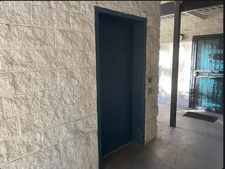2225 S Jasmine St #302 — Photo 14